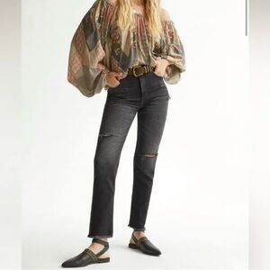 Anthropologie Pilcro The Vintage Straight Distressed Jean Frayed Hem Black SZ26